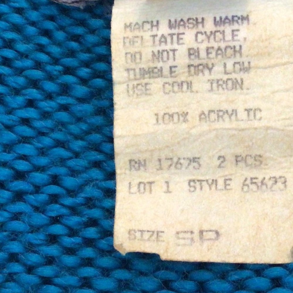 Alison J. - Vintage Teal short sleeve pullover sweater - Picture 8 of 8